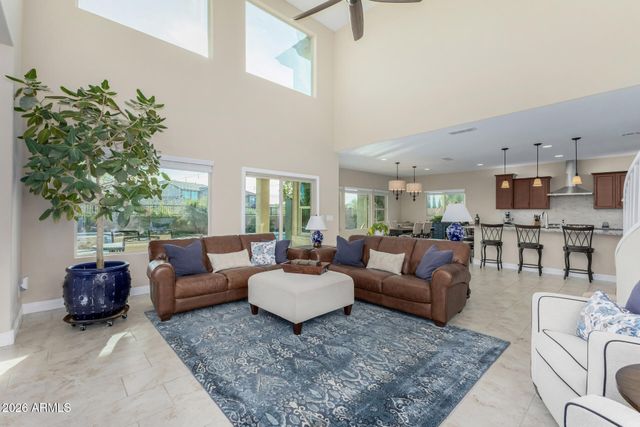 11049 E THATCHER Avenue, Mesa, AZ 85212