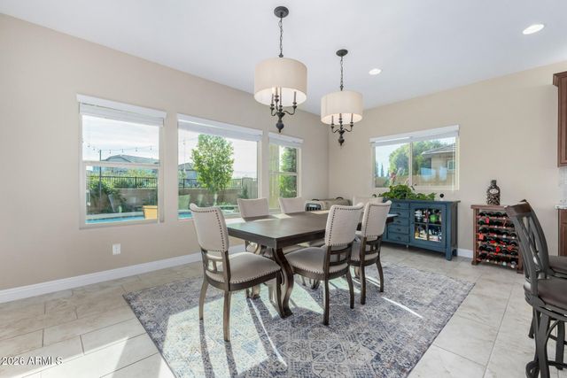 11049 E THATCHER Avenue, Mesa, AZ 85212