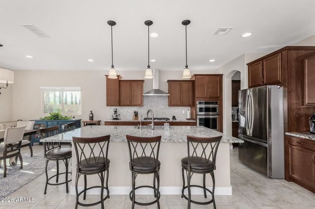 11049 E THATCHER Avenue, Mesa, AZ 85212