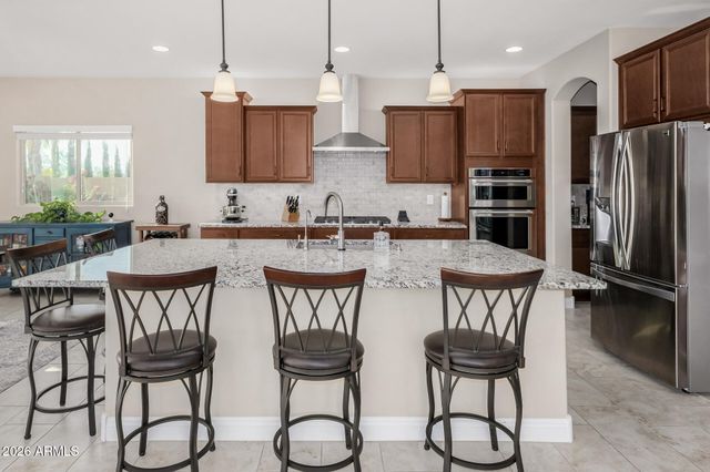 11049 E THATCHER Avenue, Mesa, AZ 85212