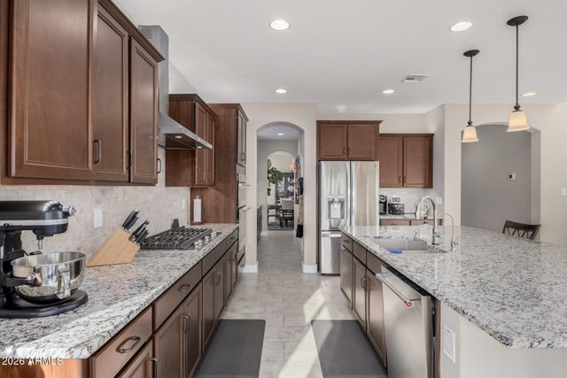 11049 E THATCHER Avenue, Mesa, AZ 85212