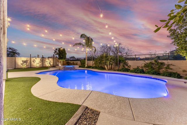 11049 E THATCHER Avenue, Mesa, AZ 85212