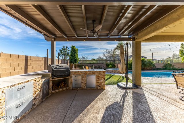 11049 E THATCHER Avenue, Mesa, AZ 85212