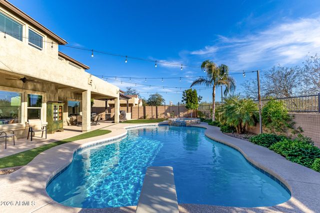 11049 E THATCHER Avenue, Mesa, AZ 85212