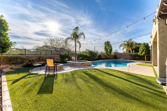 11049 E THATCHER Avenue, Mesa, AZ 85212