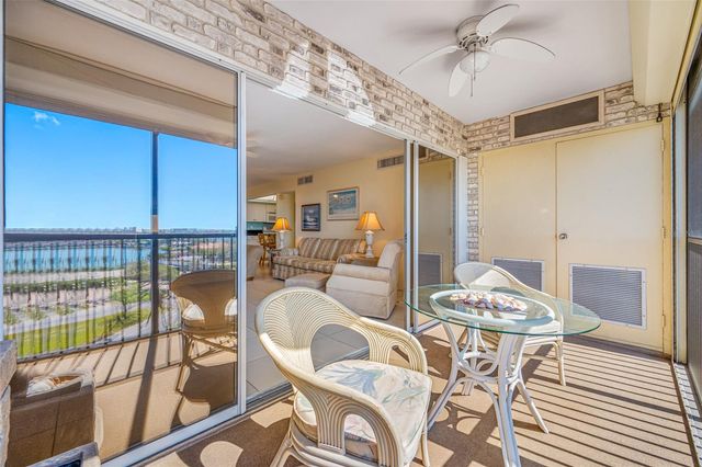 10355 PARADISE BOULEVARD 614, Treasure Island, FL 33706