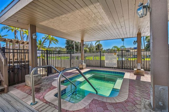 10355 PARADISE BOULEVARD 614, Treasure Island, FL 33706