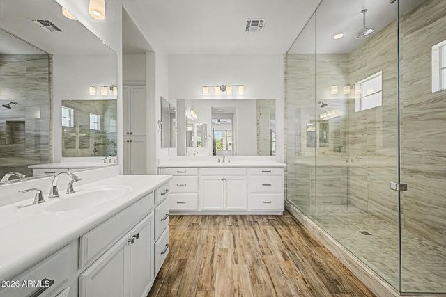3740 E SAGEBRUSH Street, Gilbert, AZ 85296