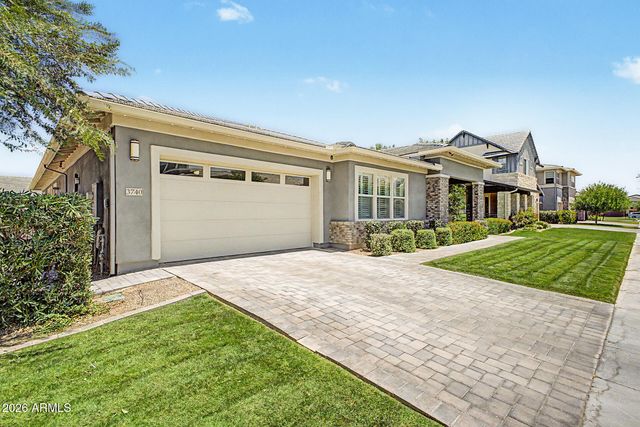 3740 E SAGEBRUSH Street, Gilbert, AZ 85296
