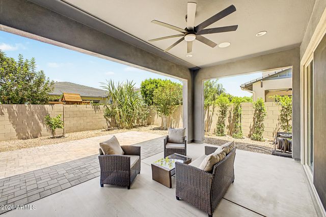 3740 E SAGEBRUSH Street, Gilbert, AZ 85296