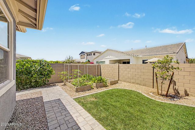 3740 E SAGEBRUSH Street, Gilbert, AZ 85296