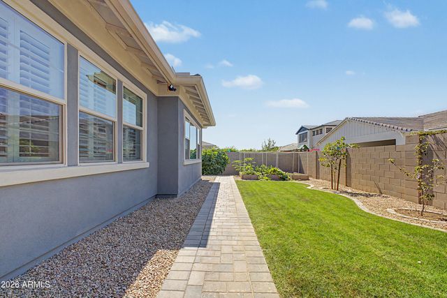 3740 E SAGEBRUSH Street, Gilbert, AZ 85296