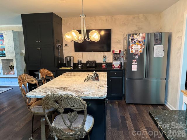 3309 40th Avenue Place NE, Hickory, NC 28601