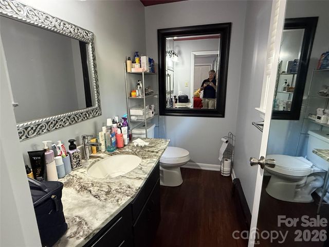 3309 40th Avenue Place NE, Hickory, NC 28601