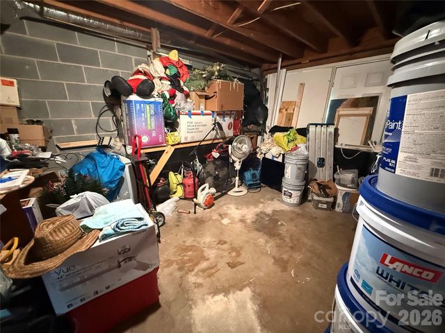 3309 40th Avenue Place NE, Hickory, NC 28601