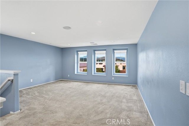 574 Feeder, Hemet, CA 92543