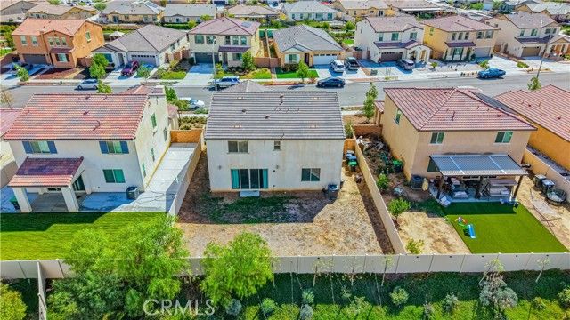 574 Feeder, Hemet, CA 92543