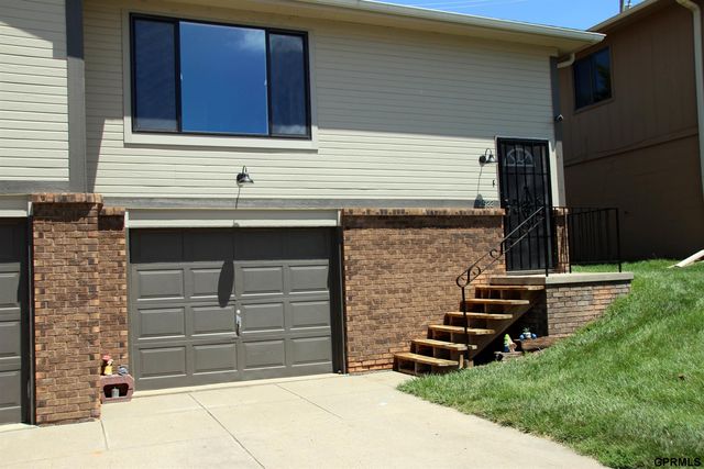 2522 Mose Avenue, Bellevue, NE 68147