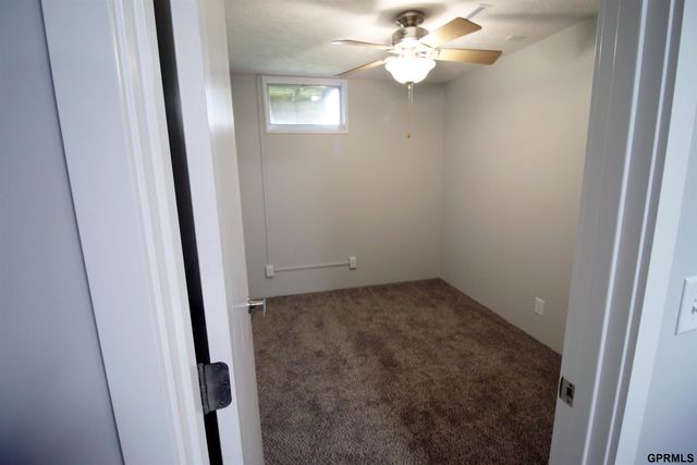 2522 Mose Avenue, Bellevue, NE 68147