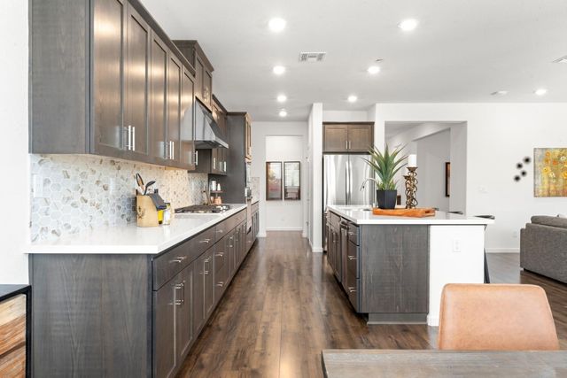 1051 Carson River Dr, Lincoln, CA 95648