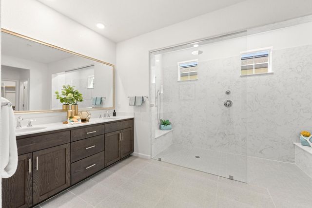 1051 Carson River Dr, Lincoln, CA 95648