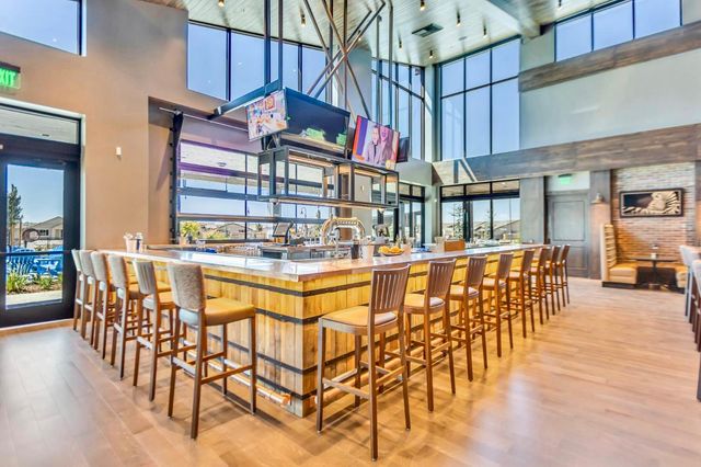 1051 Carson River Dr, Lincoln, CA 95648