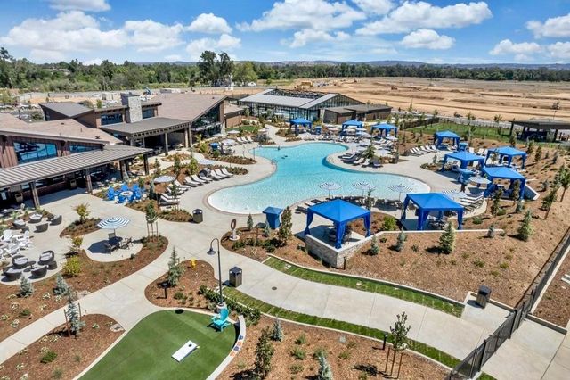 1051 Carson River Dr, Lincoln, CA 95648
