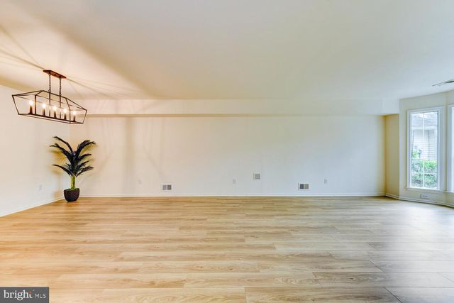 21 DORSET CT, Princeton, NJ 08540