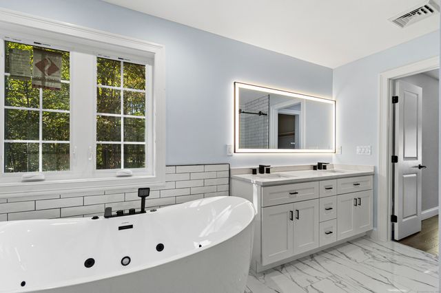 147 Blue Hills Drive, Guilford, CT 06437