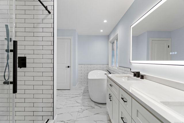 147 Blue Hills Drive, Guilford, CT 06437