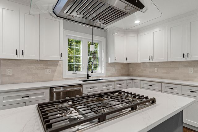 147 Blue Hills Drive, Guilford, CT 06437