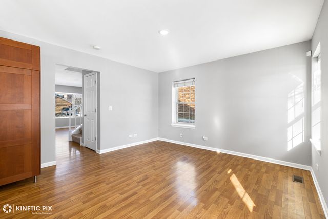 313 CROMWELL Court 313, Westmont, IL 60559