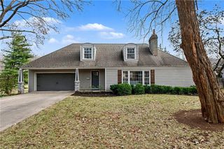 8001 Dearborn Drive, Prairie Village, KS 66208