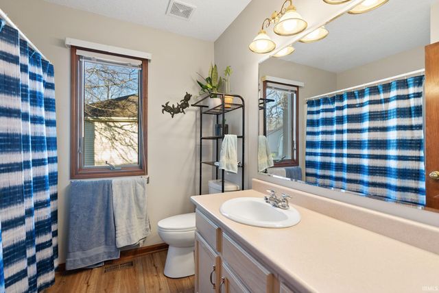 9518 Mill Ridge Run, Fort Wayne, IN 46835