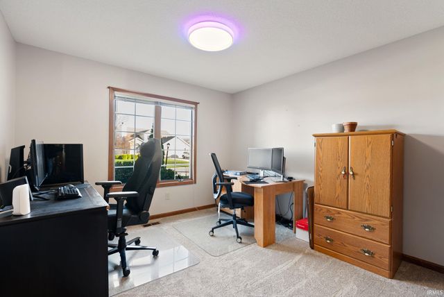 9518 Mill Ridge Run, Fort Wayne, IN 46835