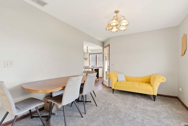 9518 Mill Ridge Run, Fort Wayne, IN 46835