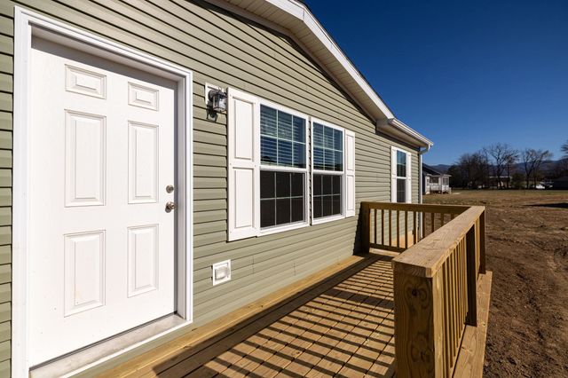 343 PARK RD, Stanley, VA 22851