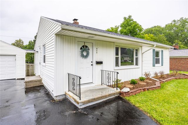 976 Denise Road, Greece, NY 14616