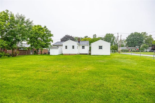 976 Denise Road, Greece, NY 14616