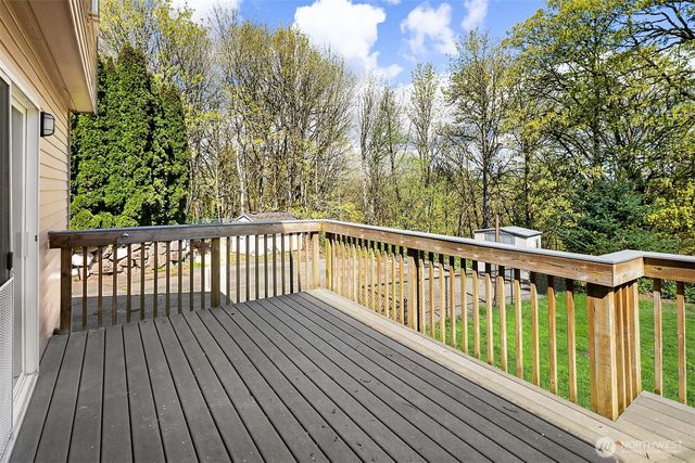 14236 95th Avenue NE, Kirkland, WA 98034