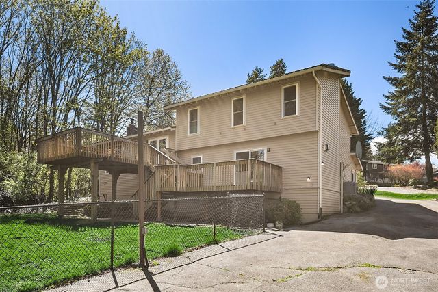 14236 95th Avenue NE, Kirkland, WA 98034