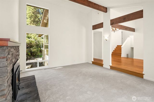 14236 95th Avenue NE, Kirkland, WA 98034