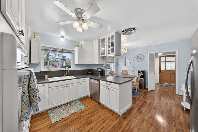 5098 N Del Mar Avenue, Fresno, CA 93704
