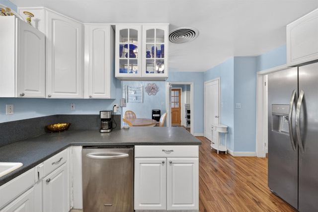 5098 N Del Mar Avenue, Fresno, CA 93704