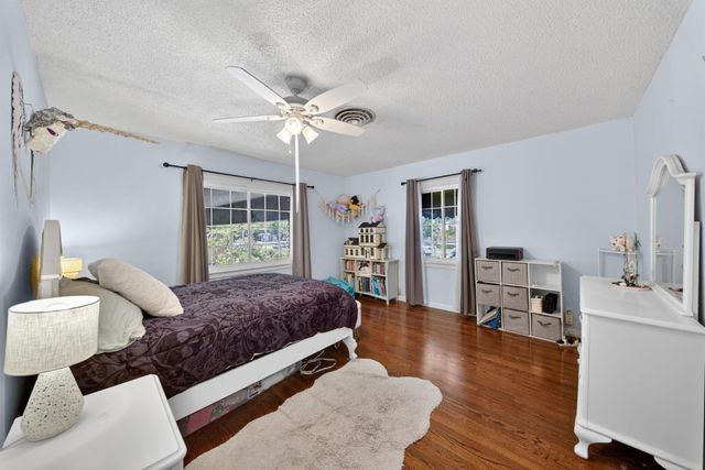 5098 N Del Mar Avenue, Fresno, CA 93704