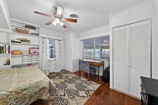 5098 N Del Mar Avenue, Fresno, CA 93704
