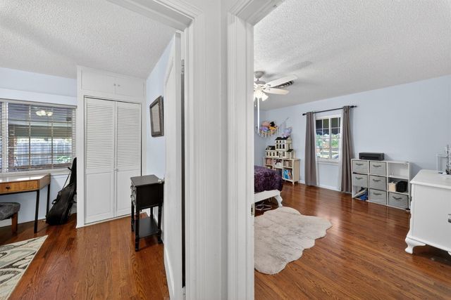 5098 N Del Mar Avenue, Fresno, CA 93704