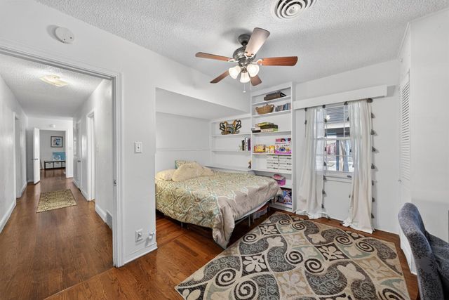 5098 N Del Mar Avenue, Fresno, CA 93704