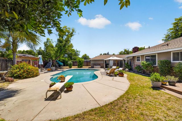 5098 N Del Mar Avenue, Fresno, CA 93704