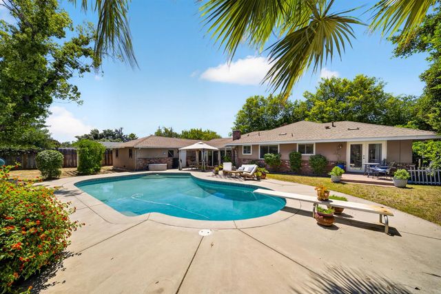 5098 N Del Mar Avenue, Fresno, CA 93704